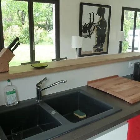 Agreable 3 Chambres Avec Beau Jardin Vakantiehuis